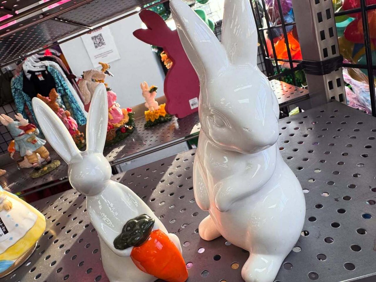 Bunny décor?
Don’t mind if we do. 🐰