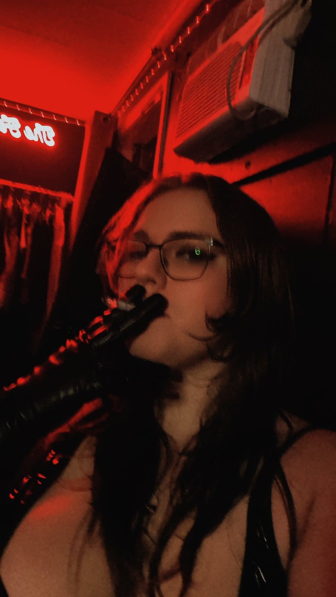 GoddessNatalieG tweet media