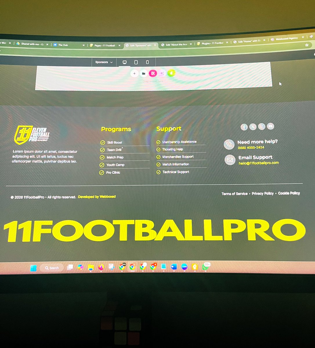 Really loving this website already😌

WIP👨‍💻🚧