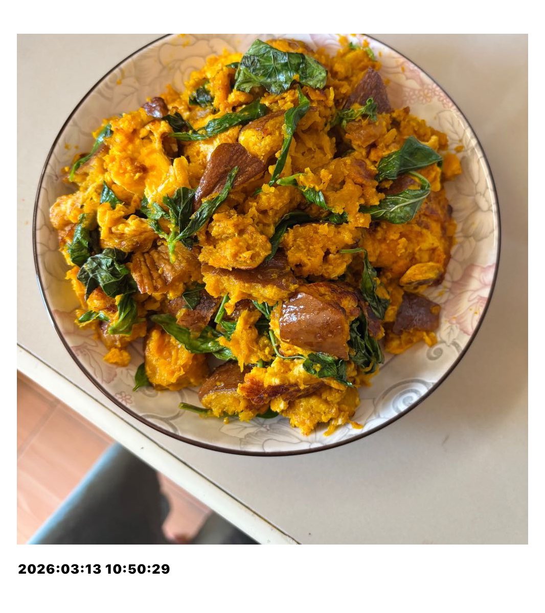 analog housewife tweet media