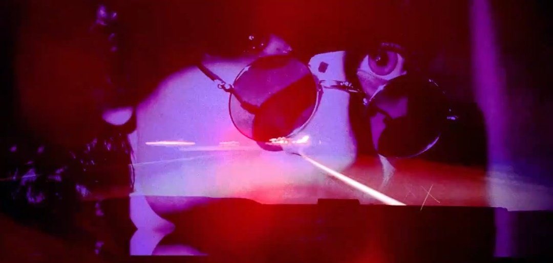 annie ✮ tweet media