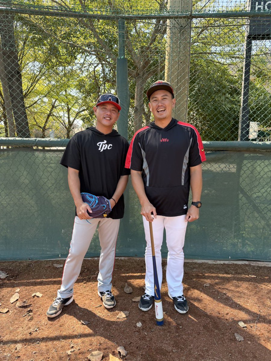 dragonshoh89's tweet photo. #従兄弟 #堂弟
#TPower #台電
#加油 https://t.co/5PGz8EnAgv