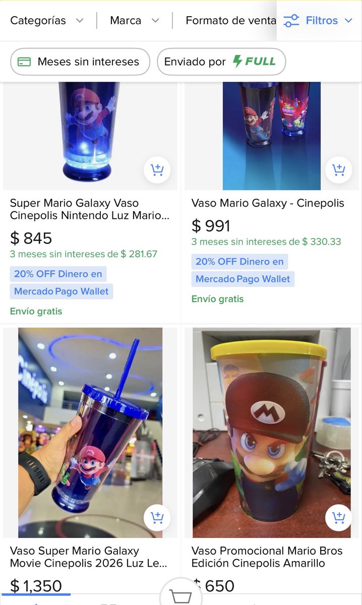 GzLian's tweet photo. Algún día hará algo @Cinepolis para parar a los trabajadores y revendendores que “apartan” los vasos y palomeras para después venderlos en más de 1,000 pesos en mercado libre y otras? https://t.co/P6w2GfdztT