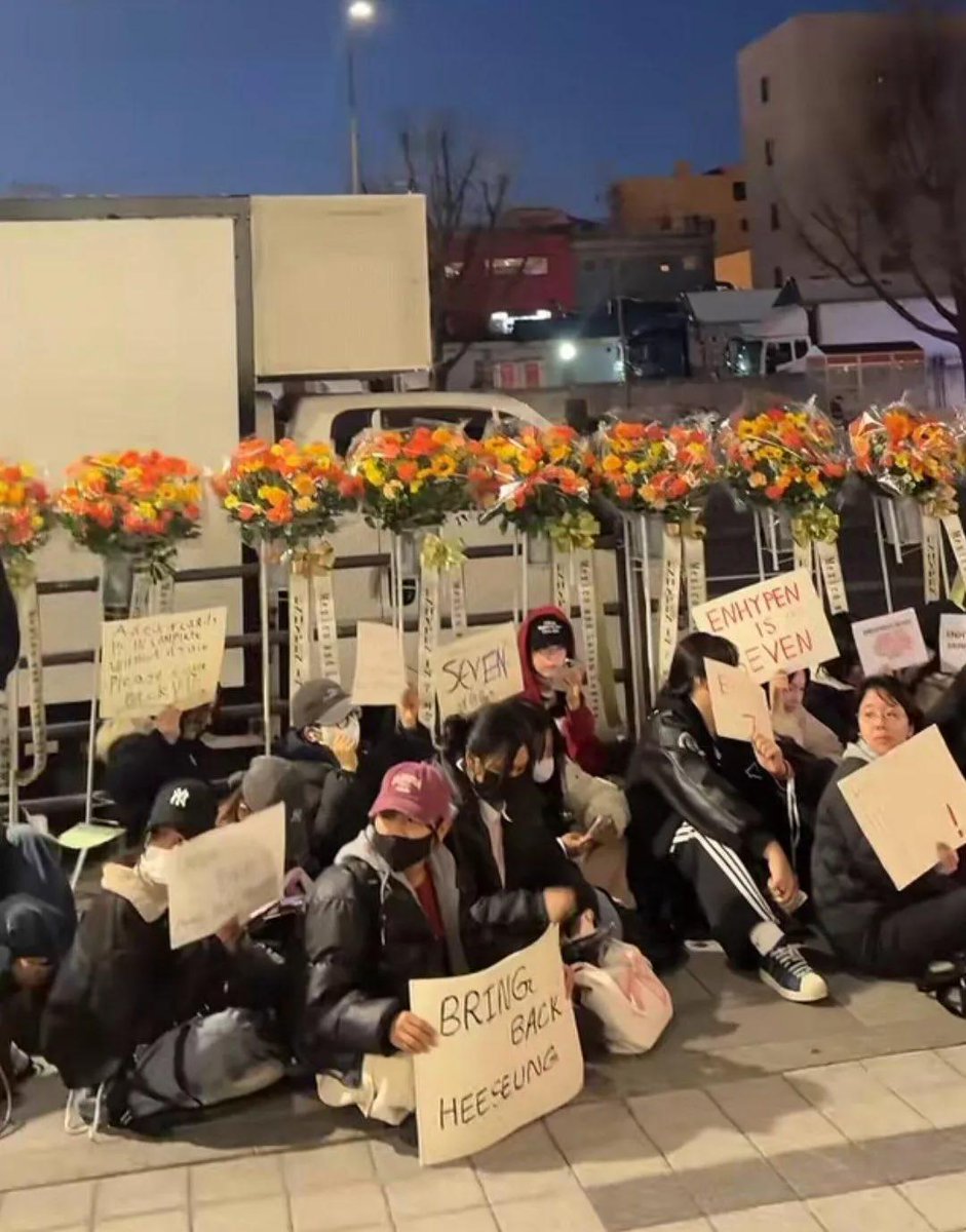 RiriPlayboi's tweet photo. @BELIFTLAB HEESEUNG IS NOT OPTIONAL. Erasing him undermines ENHYPEN’s identity. Creative freedom must never cost the whole team. Fans demand seven members remain intact. ENHYPEN IS SEVEN.

DO NOT REWRITE THE FATE OF ENHYPEN
#BEACCOUNTABLE_BELIFT
#ENHYPEN_IS_7 
#HEESEUNG_STAYS https://t.co/BEPe2O9jLu