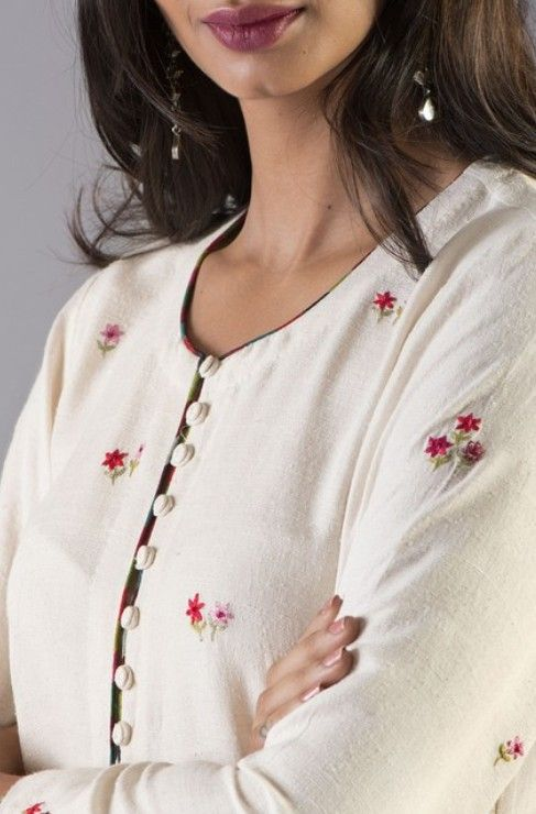 ThreadsWerindia's tweet image. 👗🌸 Chic &amp;amp; traditional! 
5 stylish potli button necklines to elevate your kurta &amp;amp; kurti look.
👉 buff.ly/aEYT1Yu

#EthnicFashion #KurtaStyle #Threads #WeRIndia
