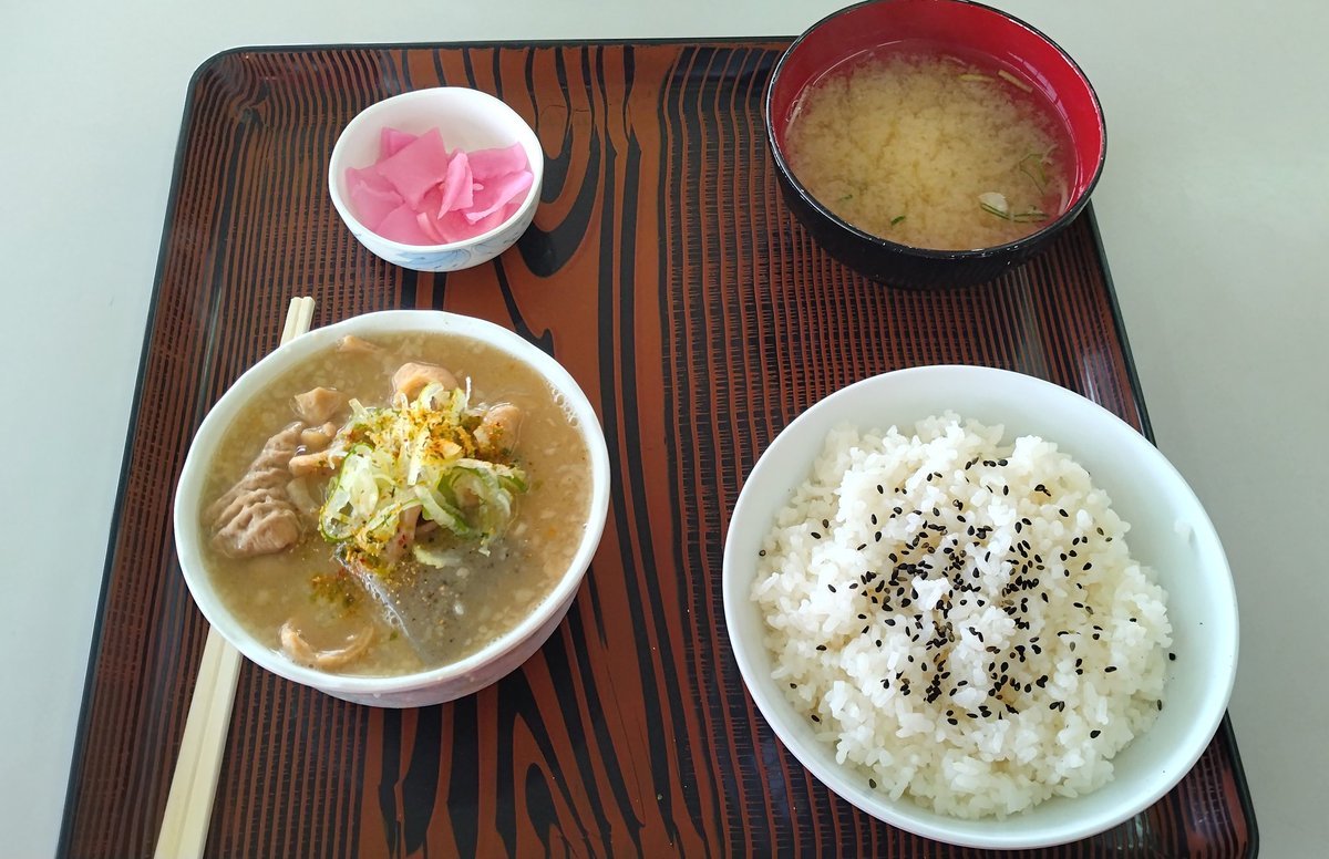 ランチ！
下妻市の老舗食堂で

#筑波サーキット
#モツ定食
