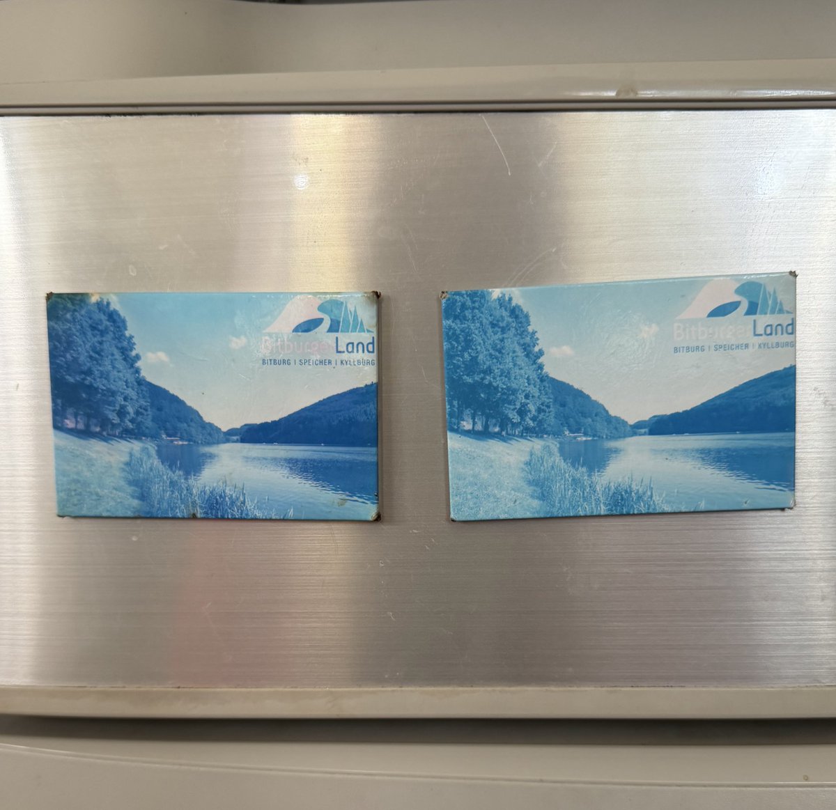 沖縄の日差しはMとYを簡単に飛ばしてくる。
だから海が青いんです。