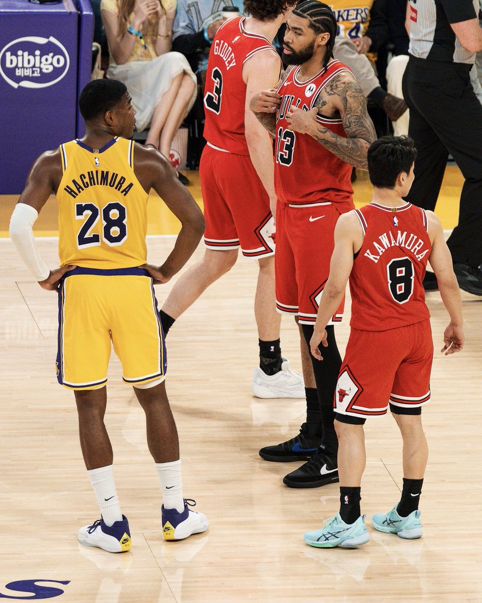 LakeShowYo tweet media