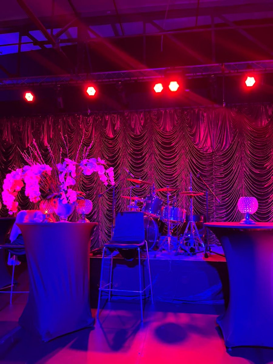 BuliG's tweet photo. International Women’s Day • Our production “A Diva’s Songbook” received a standing ovation &amp; raised vital funds for Maranatha Children’s home who work with at-risk children in our city. I will always be proud to have served on their board. My gratitude to all behind the scenes. https://t.co/ofko4tvwon