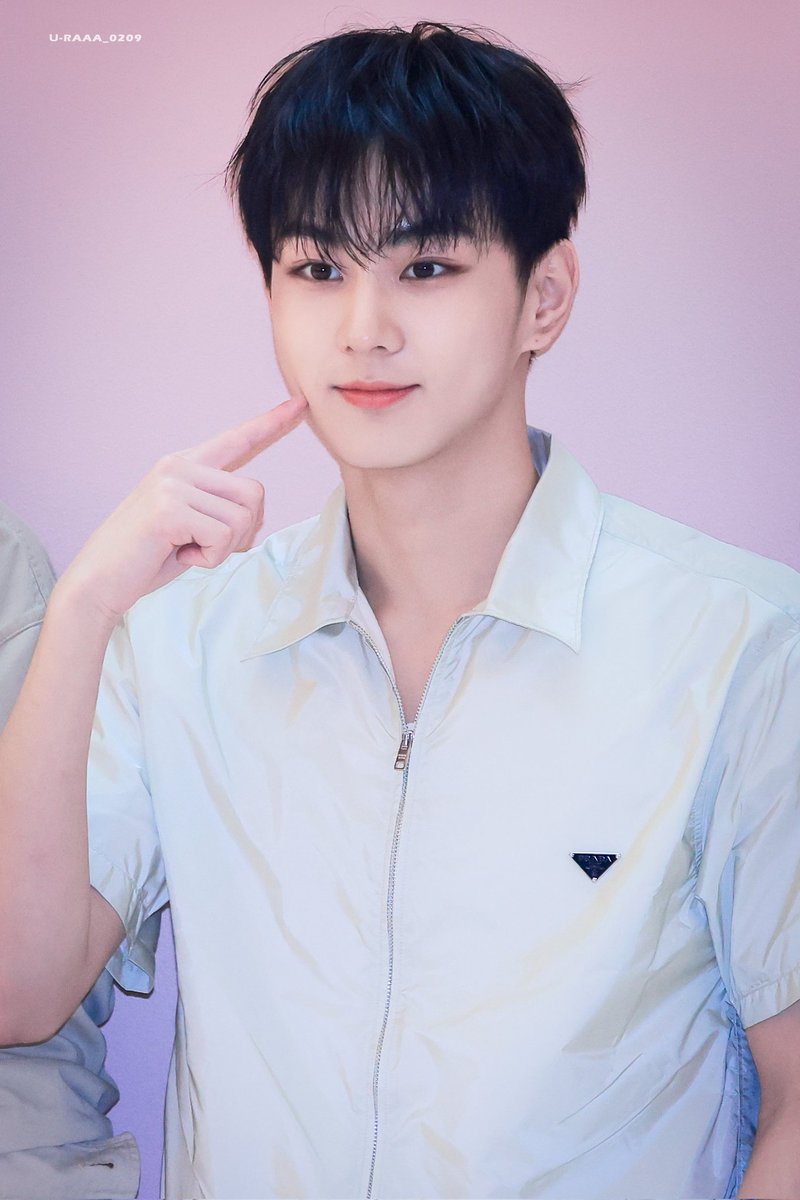 U-RAAA_0209 tweet media