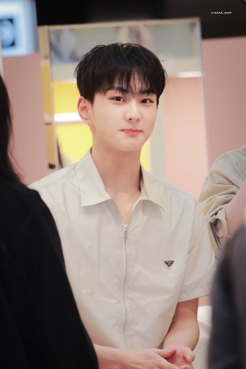 U-RAAA_0209 tweet media