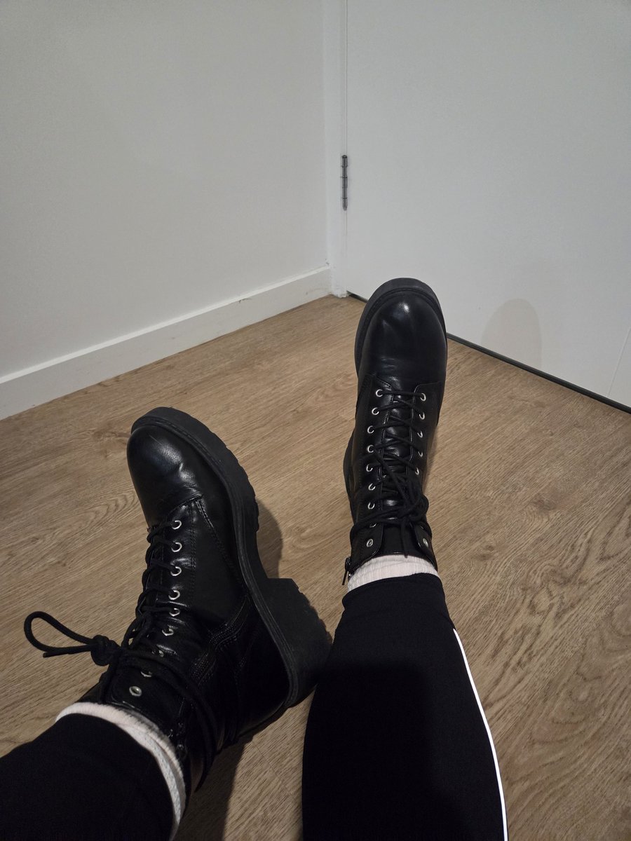 Final prac done ✅ 
The thing youve been planning for months feels very real when you put the stage shoes on