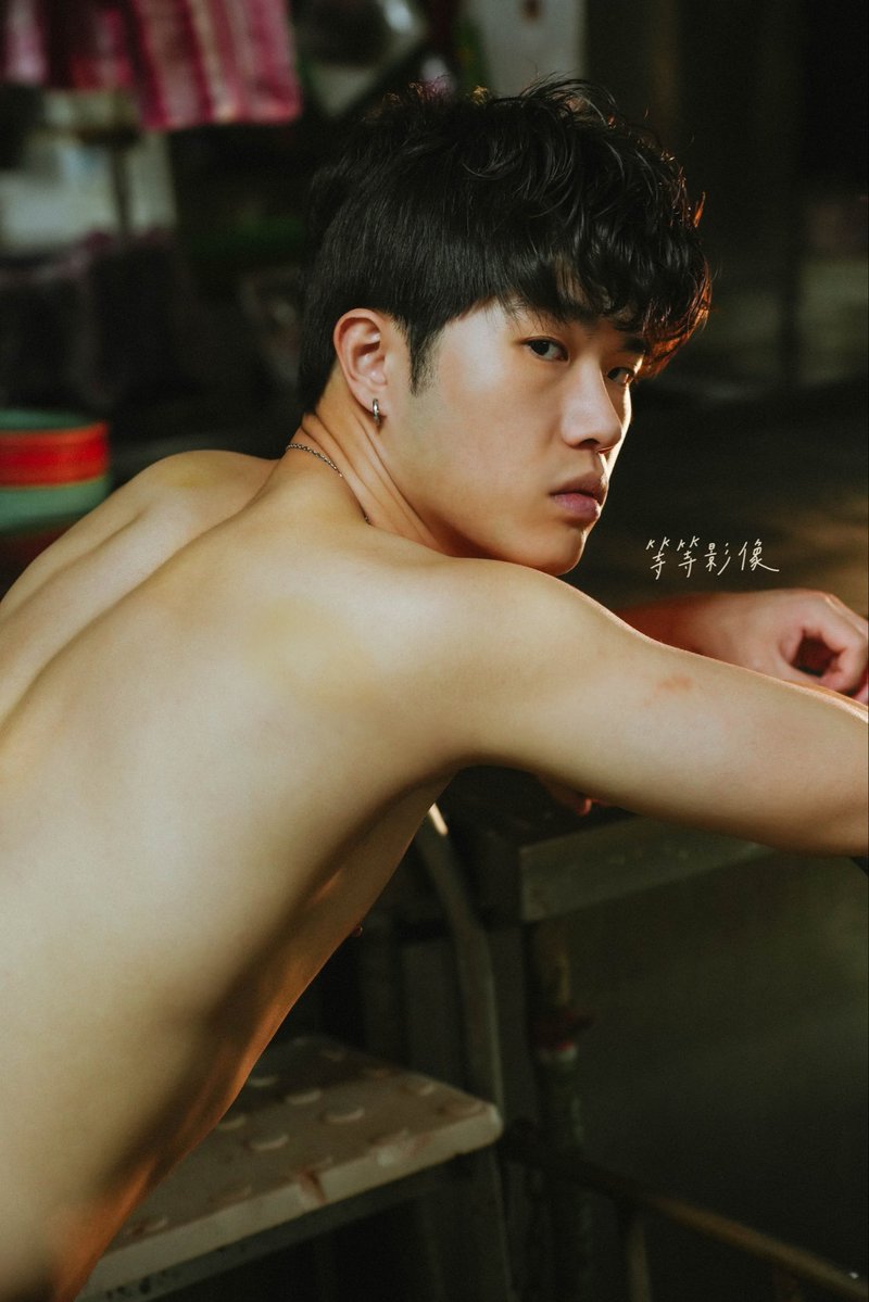 等等影像 tweet media