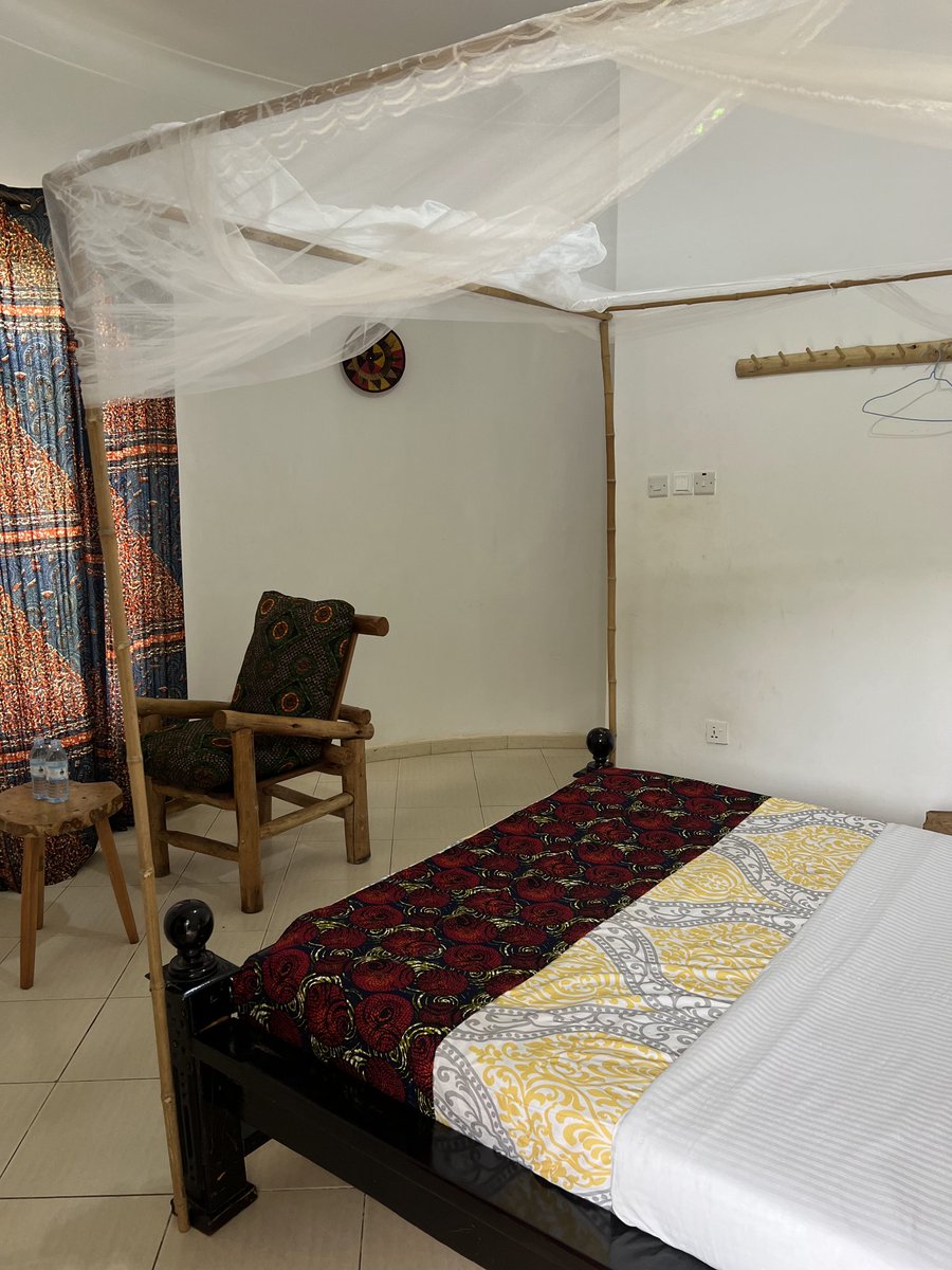 Rafiki Safari Lodge Bwindi tweet media