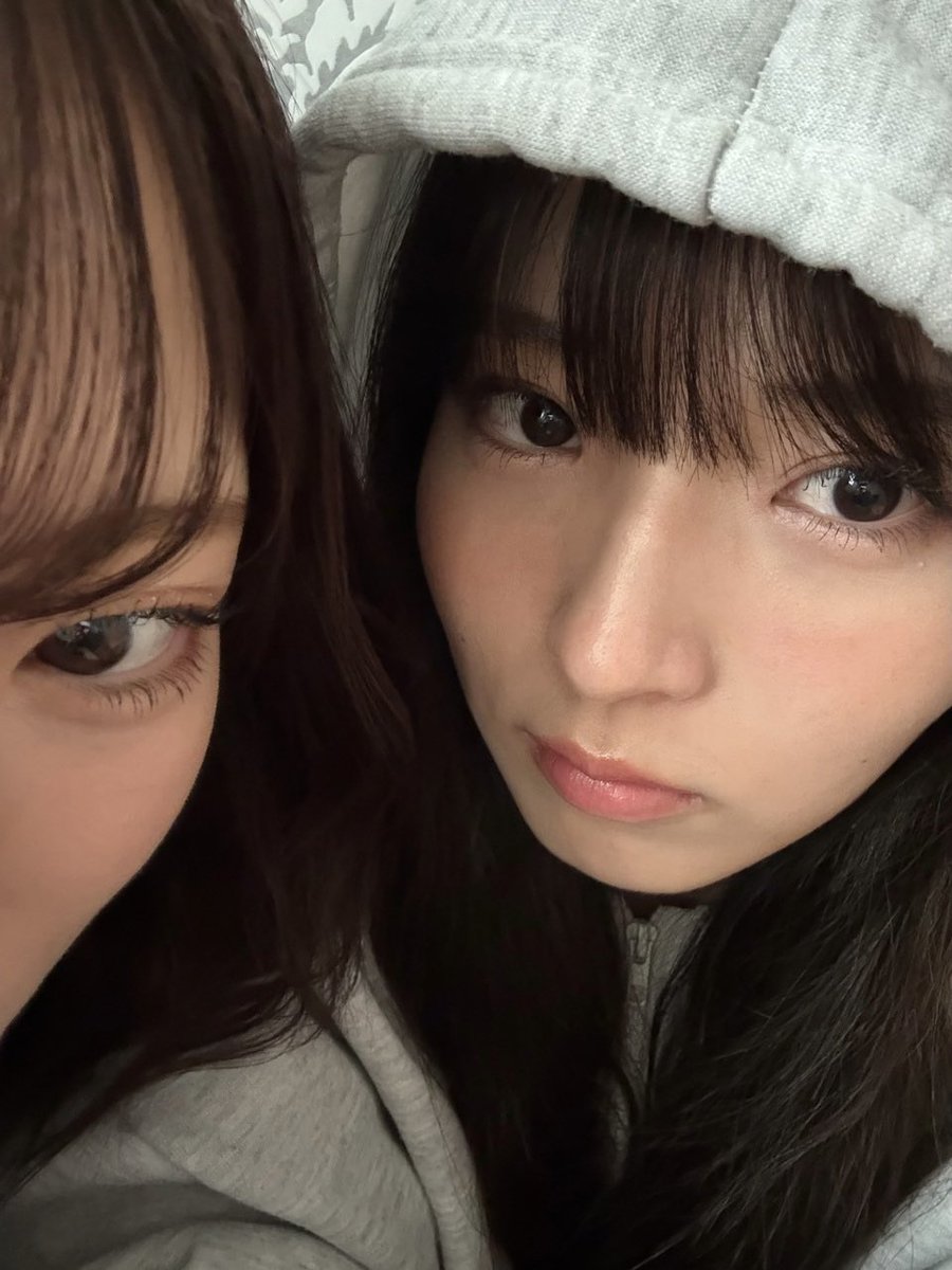唯香ちゃんと麻里ちゃんのオフムービー✨️ 合宿の体育館とか玄関とか 
