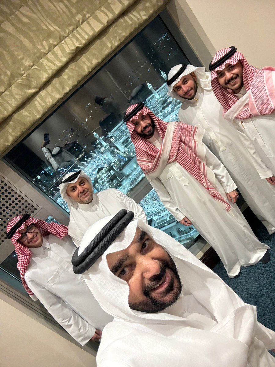 aams911's tweet photo. من جوار بيت الله الحرام في ليلة الرابع والعشرين من رمضان…
اللهم زد هذا المكان بركةً وتشريفًا وتعظيمًا، وارزقنا فيه القبول والمغفرة والرحمة….🤲🌙 https://t.co/hT0Jyc3p7L