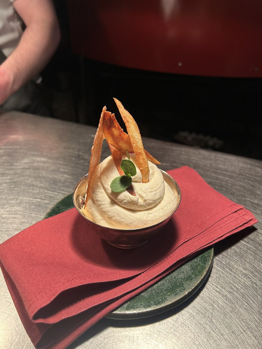 stuffie🕯️🥀🍰 tweet media