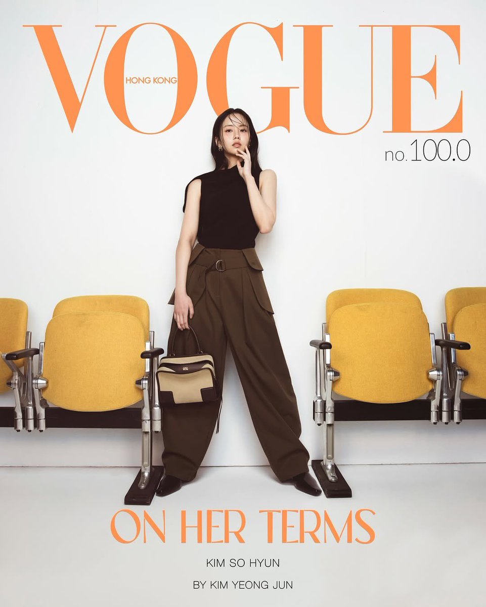 19990604_com's tweet photo. 《VOGUE》Hong Kong _KIMSOHYUN
No.100 표지 장식!! 
🔗 https://t.co/3TNQ7HUgCP

#김소현 #Kimsohyun #金所泫 
#キムソヒョン https://t.co/WFt26K7lvL