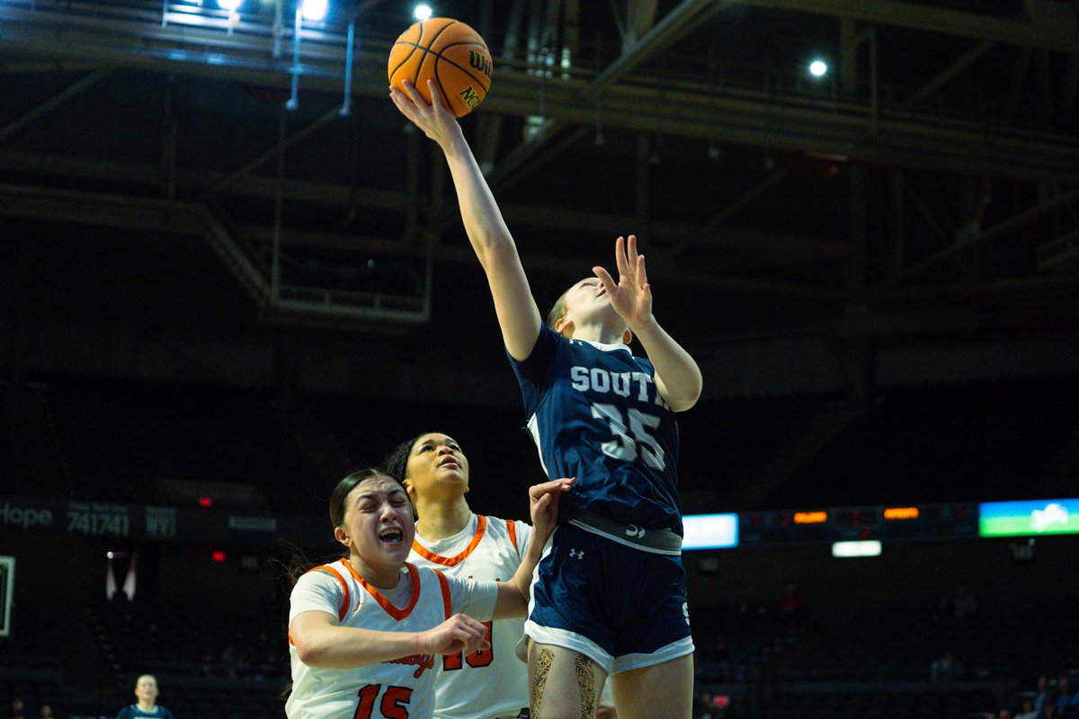 Parkersburg South offers strong response to push past Martinsburg, 59-46:

wvmetronews.com/2026/03/13/par…

#wvgirlsbb