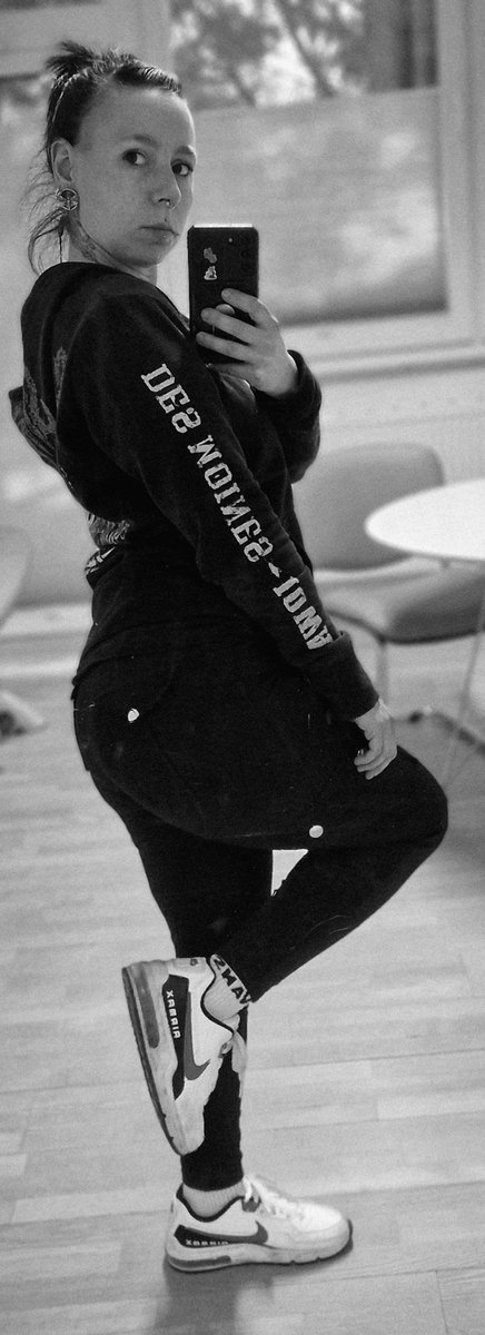 💲⛓️Goddess of Puppets⛓️💲 tweet media