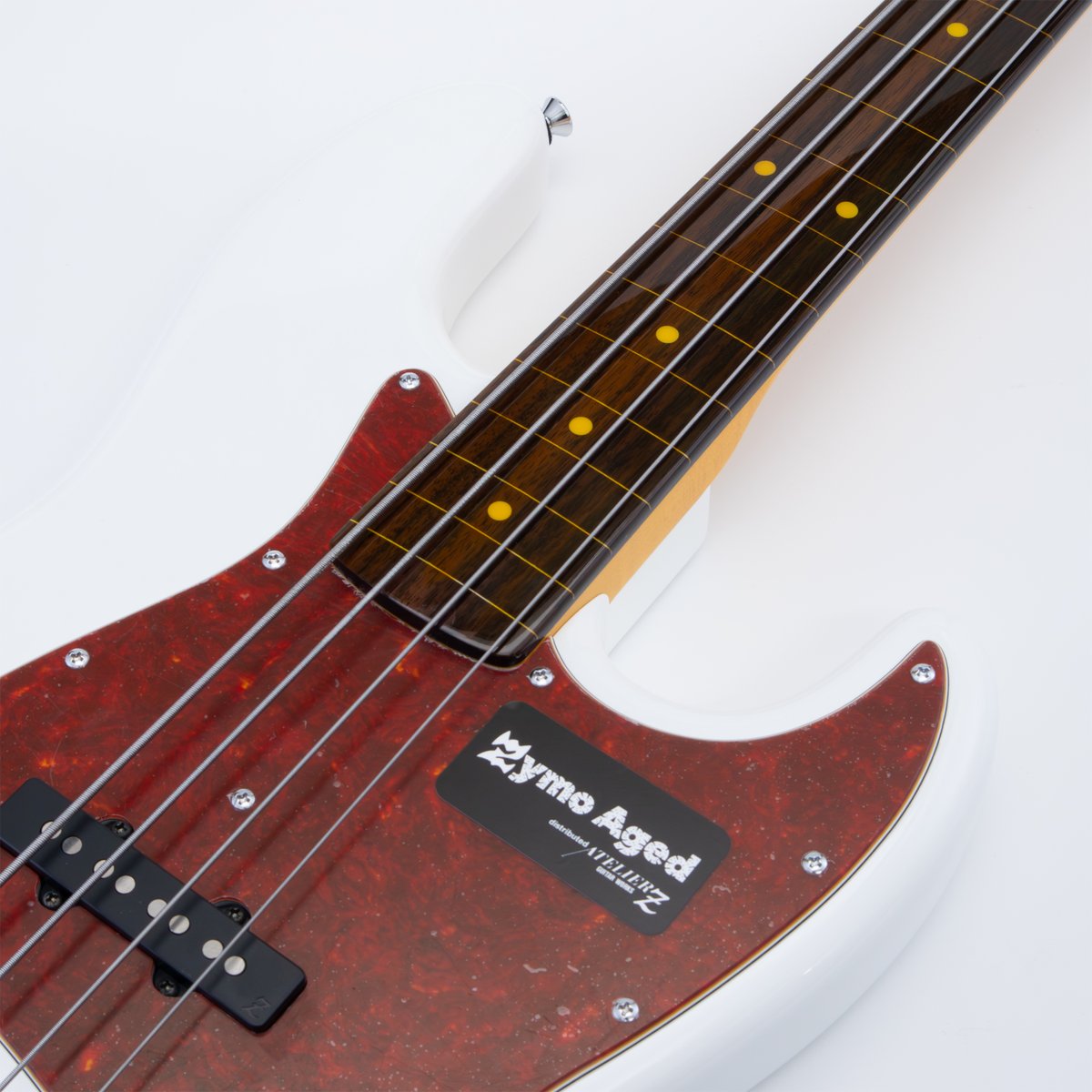 Daysbasic's tweet photo. ▷Velvet Fretless Tone.
#ATELIERZ レアなフレットレスモデルが登場です。

✓ コーティング指板による甘くなめらかなサウンド
✓ くすみ感のないホワイト × 赤べっ甲のコントラスト
✓ 現品限りのお求めやすいプライスにてご案内

ATELIER Z MVT#604 CUSTOM FL / WH
-https://t.co/CskZ9F4EiD https://t.co/mB1HPpxdcp