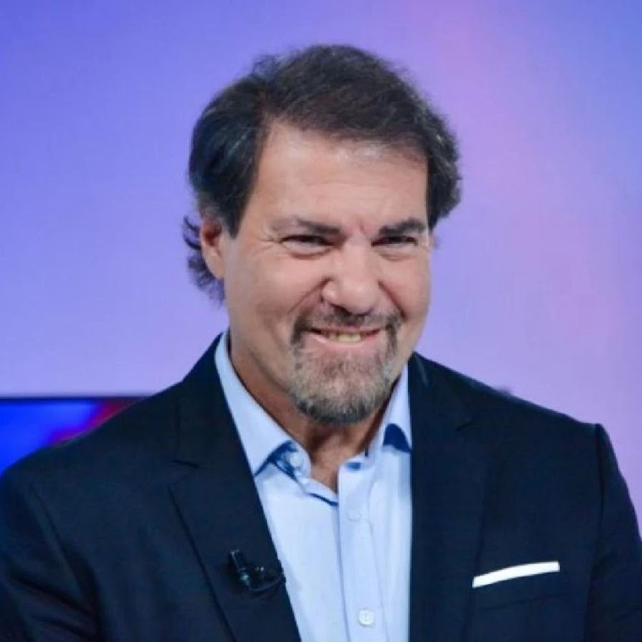 #CafeMacondo 

Lunes 16/03 - Volvemos!

8:00 ✔️ Musiquita
8:30 ✔️ Noticias con <a href="/trader_teddy/">Teddy Trader</a> 
9:00 ✔️ Nos acompaña <a href="/ClaudioZucho/">Claudio Zuchovicki</a>

IMPERDIBLE!

Los esperamos en directo por <a href="/XSpaces/">Spaces</a> y luego en <a href="/YouTube/">YouTube</a> y <a href="/Spotify/">Spotify</a> (Canal Cafe Macondo)

Cc <a href="/Cafe_Macondo/">Café Macondo</a>