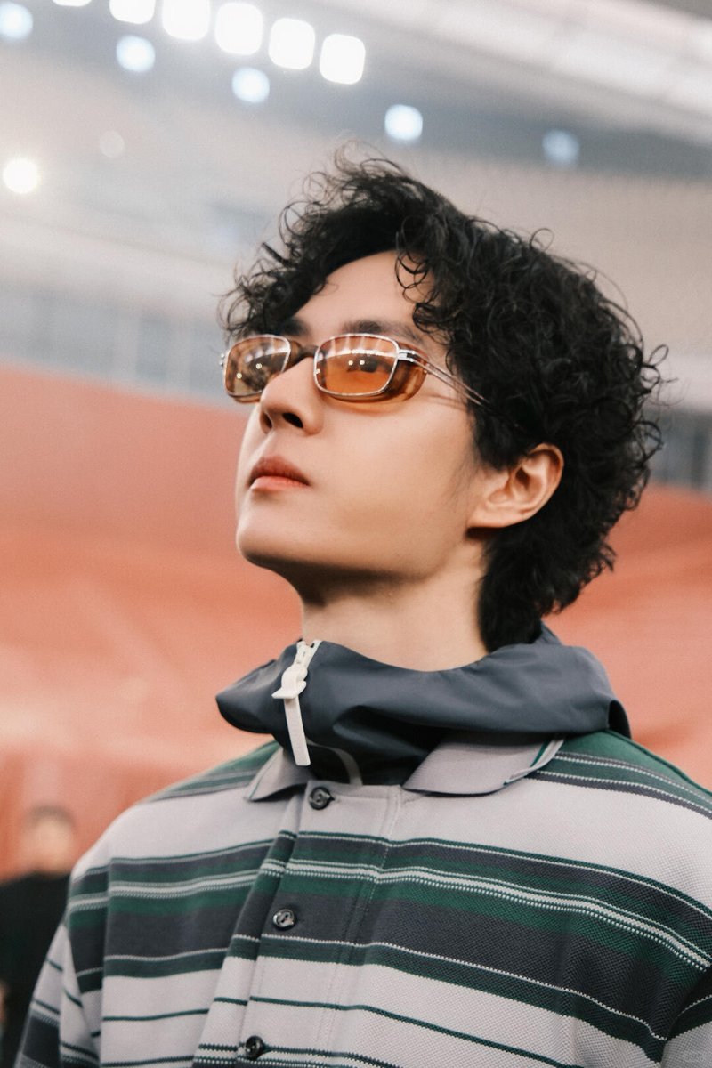 คุณเข้าไปงานแฟชั่นวีคกี่วันนะ รูปไม่หมดสักที แต่ทยอยปล่อยมาเรื่อยๆแบบนี้ก็ดีจะได้หายคิดถึงบ้าง 💚