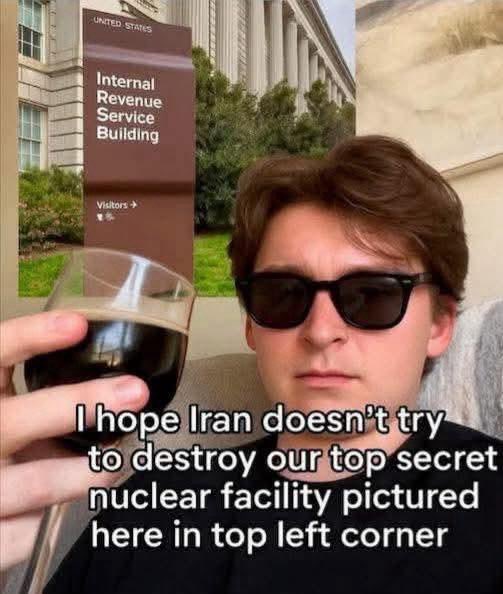 Ann Vandersteel™️ tweet media