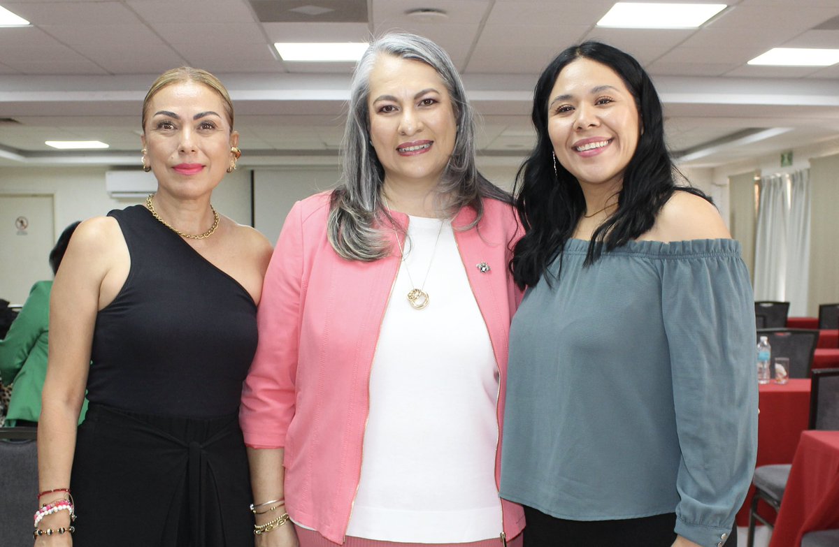 1/3 🕊️ La Presidenta de la #CDHM, Mtra. <a href="/nadcarranco/">Nad Carranco</a>, asistió a la presentación de resultados del proyecto “Mujeres en Resistencia: Política sin Violencia en Morelos”, realizado por <a href="/Cidhal/">CIDHAL Organización</a>.