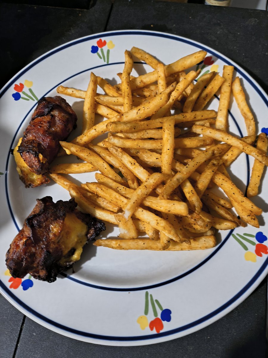 Shintuan's tweet photo. First time cooking with my air fryer. Checkers fries and bacon wrapped chicken teasers https://t.co/R8jWzv41XD