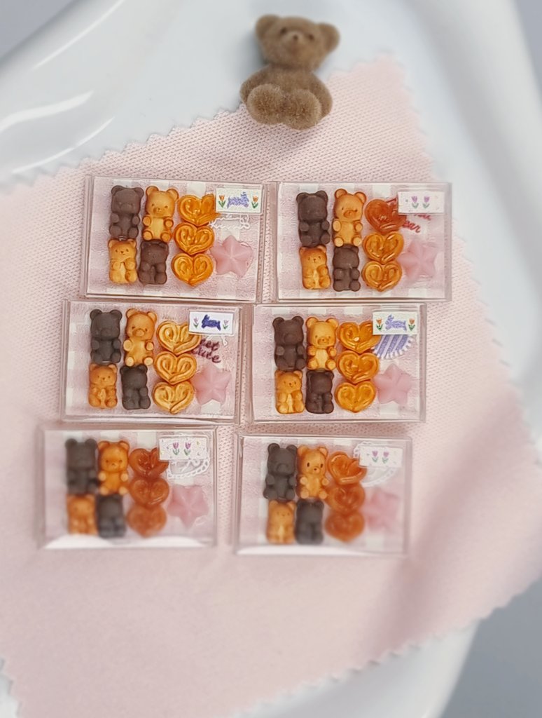 🌙수수봄
▪️리페인팅
▪️인형의상,인형소품
▪️오더항상받고있어요.
▪️오더문의는DM
▪️블로그톡톡문의
✨️instagram.com/_susubom_
✨️naver.me/Ftv82L0J
#인형소품 #미니어쳐