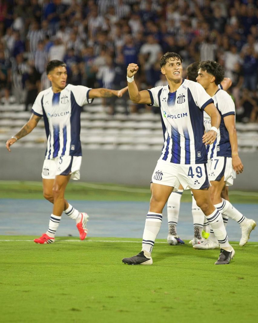 CON USTEDES, GANÓ EL UNICO CLUB DE LA CIUDAD.