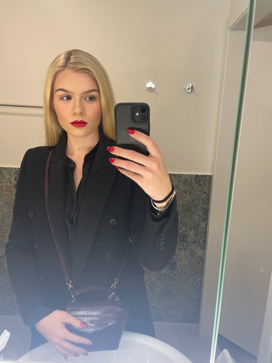 Karoline Gosling tweet media