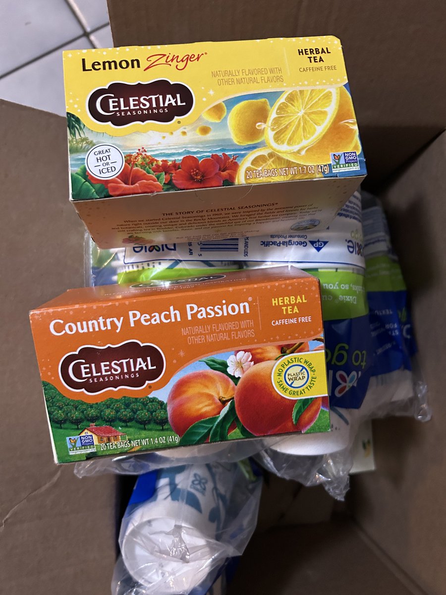 mrssteachct's tweet image. Huge thank you to the person who sent this much needed package of Coffee Cart Supplies. This will be so helpful for tomorrow's Cupcake and Coffee Cart Sale. The gift receipt was cut off! So thankful for all the support we receive. #thankfulthursday #teachersofx