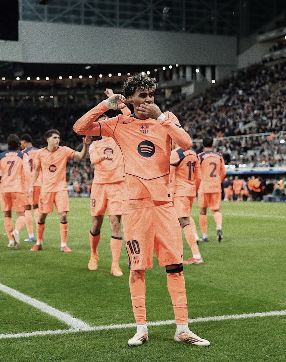 Lamine Yamal sem driblar?🤨

Por mais que possa parecer falso, segundo o <a href="/SofascoreBR/">Sofascore Brasil</a> o astro espanhol não completou nenhum drible no último jogo frente ao Newcastle, após 130 jogos com dribles bem sucedidos. 
Pelo menos marcou de penálti e salvou o Barça de uma derrota…