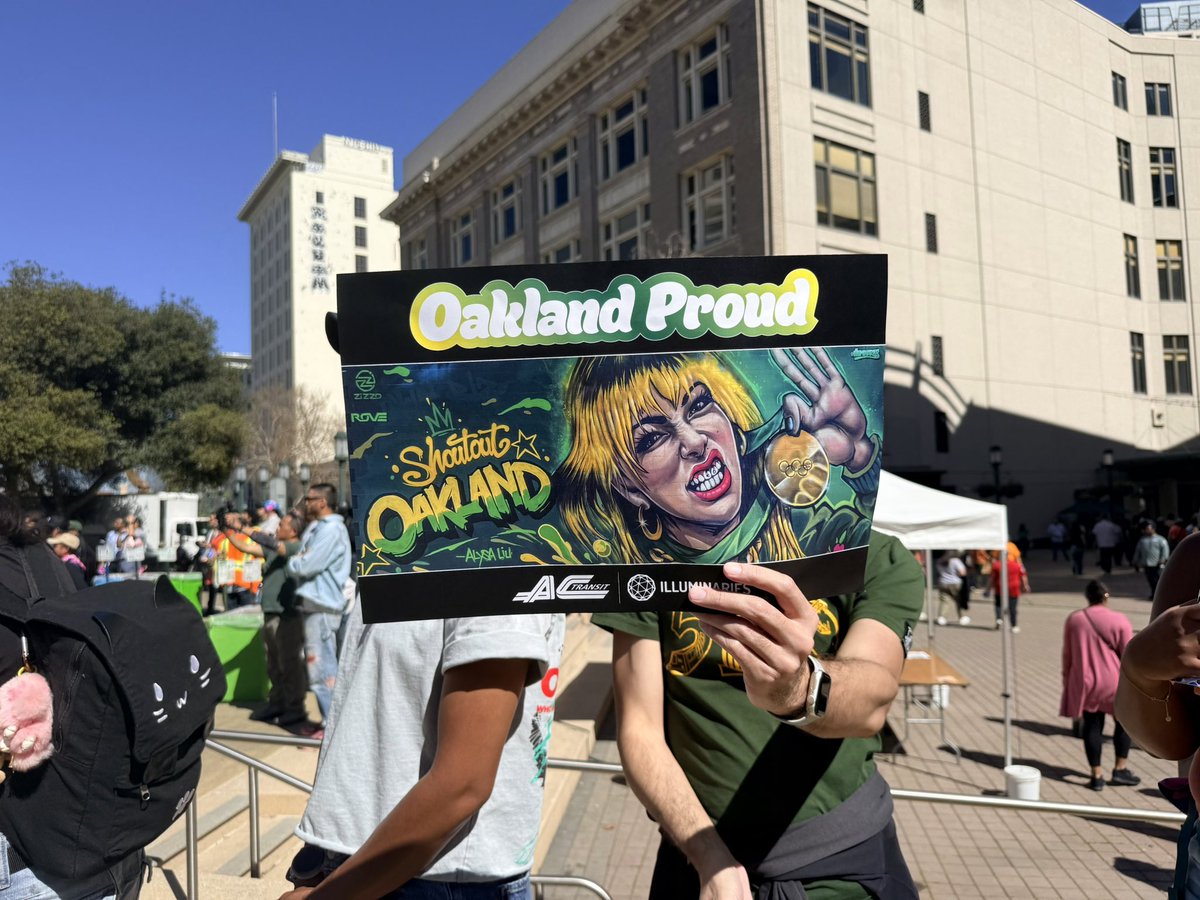 ghettohouse's tweet photo. The Town showed love for its own. Oakland’s Olympic gold medalist Alysa Liu came home to a huge celebration. She made Oakland and the whole Bay proud pt. 2. #oakland #bayarea #alysaliu https://t.co/KJvnOQNSc6