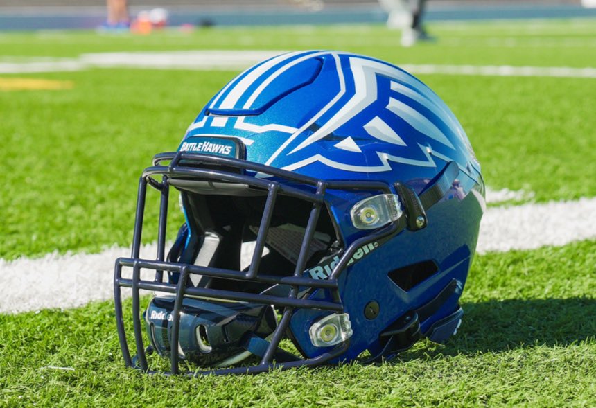 Scott_Powell04's tweet photo. With the 2020 St. Louis Battlehawks uniforms being voted by the fans as the BEST spring football uniform of the modern era, here’s some more flicks of my also personal favorite uniform😮💨🔥⬇️
#UFL #XFL2020 #SpringFootball https://t.co/Ebu5ljwsGx
