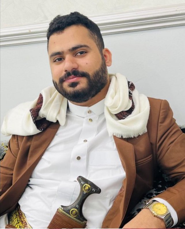 Ahmedpak378456's tweet image. #BREAKING: 
Suspect identified as Ayman Ghazaleh in vehicle ramming and shooting attack on Temple Israel synagogue in West Bloomfield, Michigan today. 

Ghazaleh crashed an explosives-laden truck into the building, opened fire, and was fatally shot by synagogue security; one