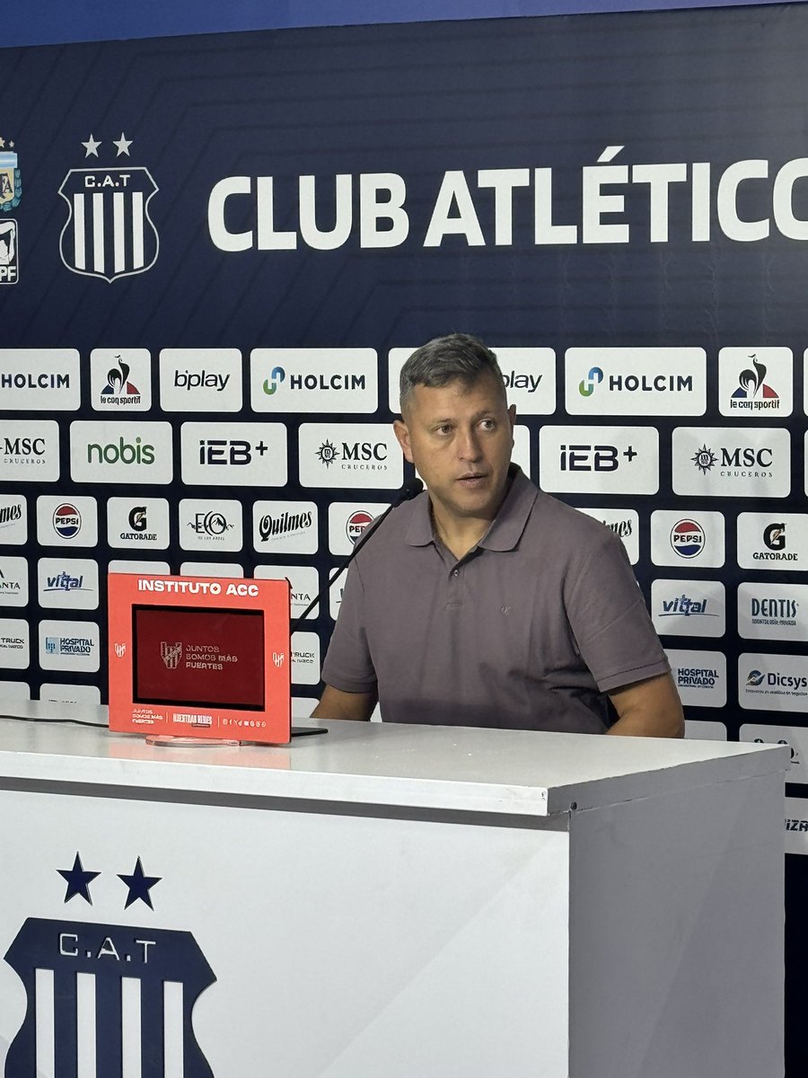 Axel Tello tweet media
