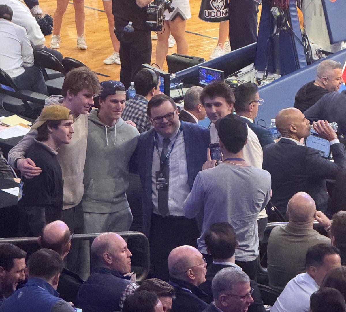 No Escalators tweet media