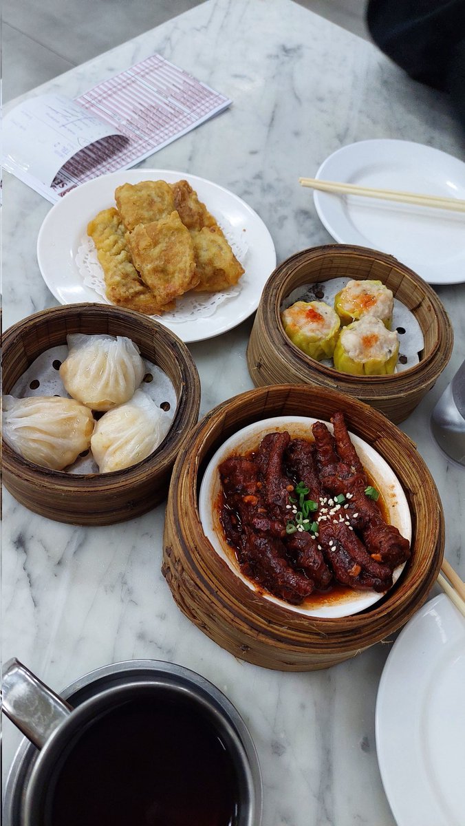 Ratri Chibi  tweet media