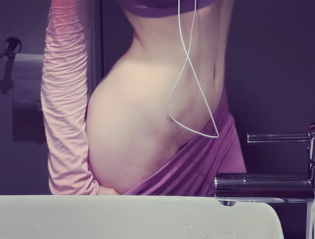Laure_cc's tweet photo. 💦

#femboy #sissy https://t.co/2fCadbn6Wq