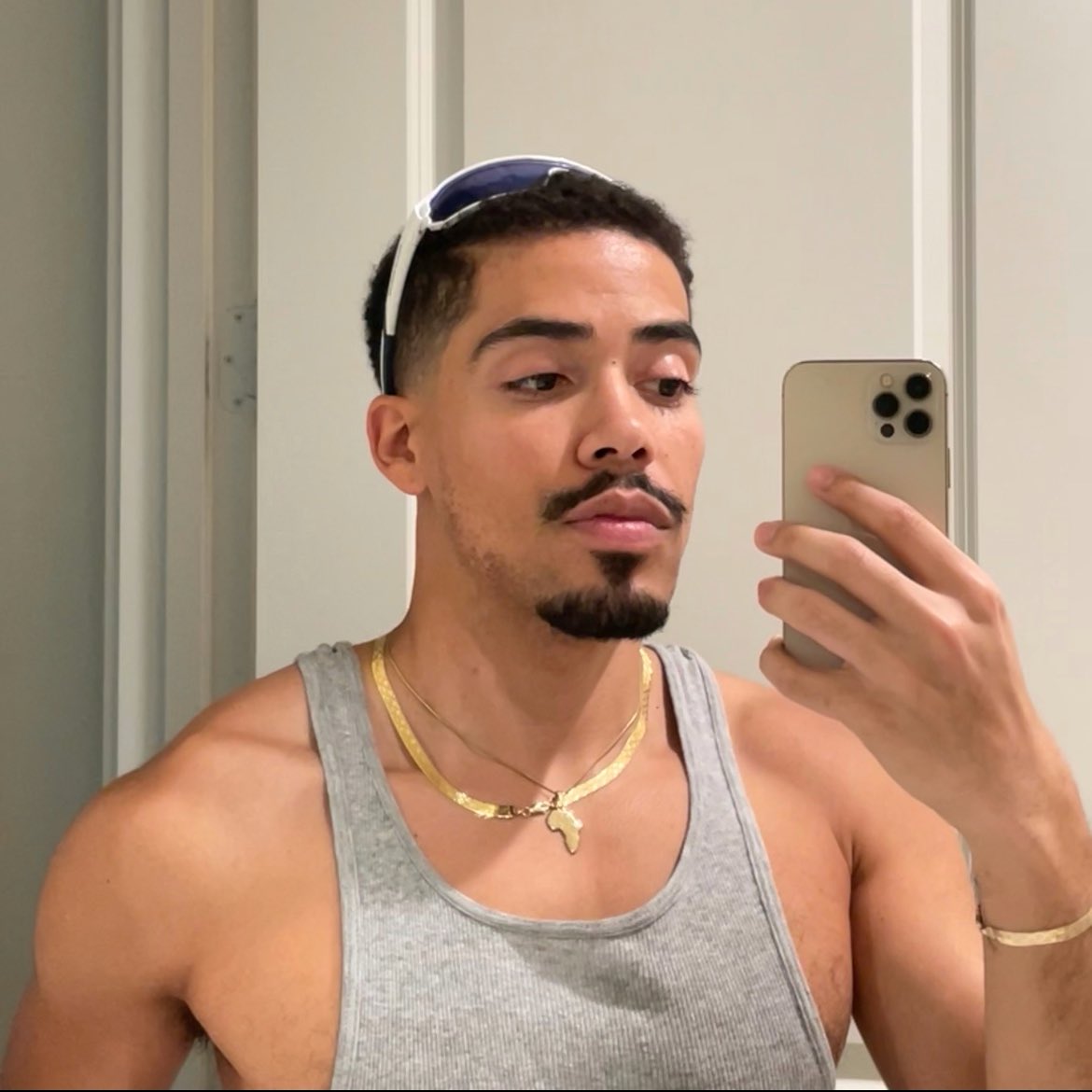 Matthew J. Sánchez tweet media