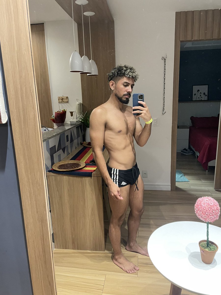 Eri Santos tweet media