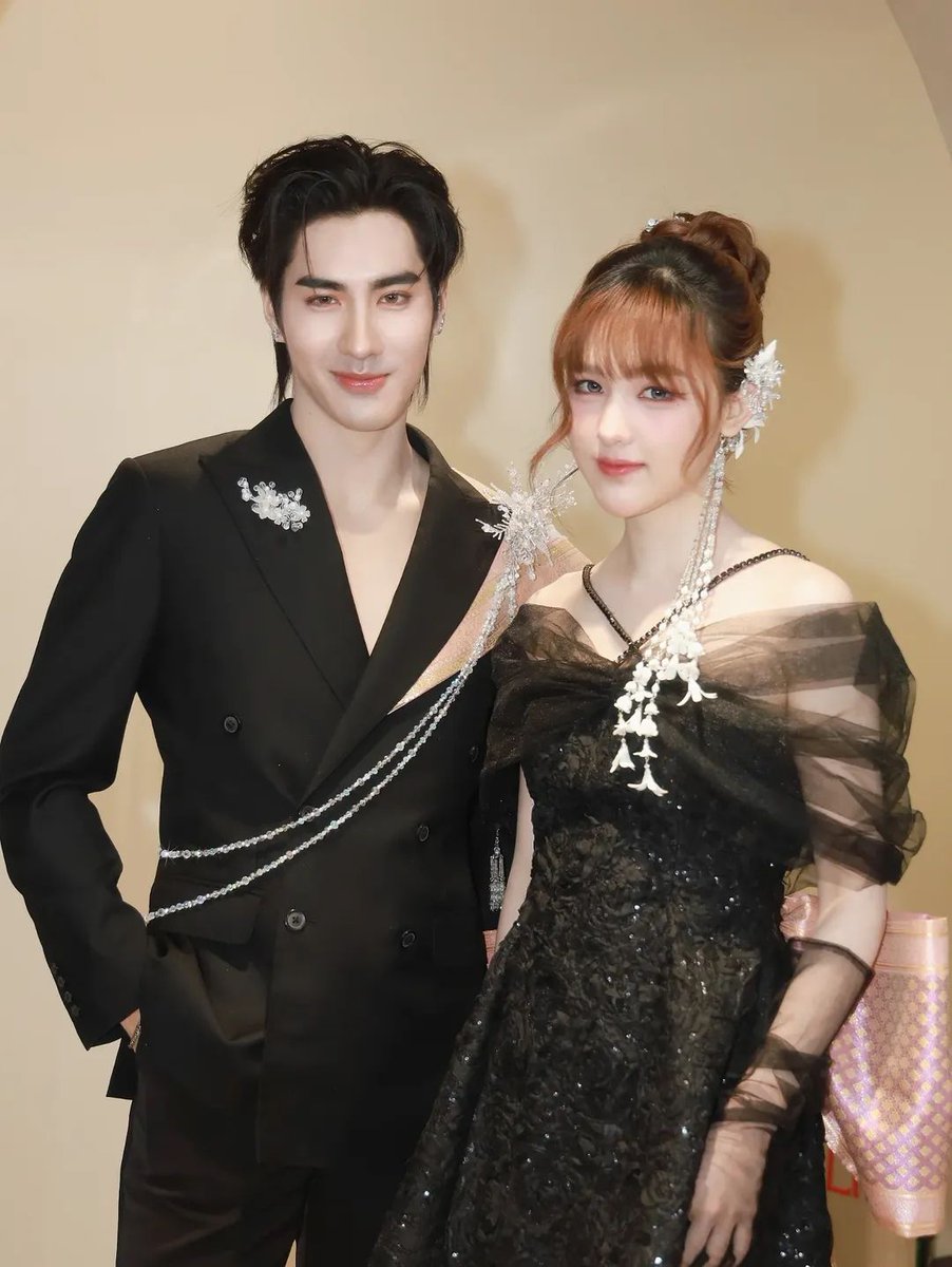 องค์ชายคีรัน กับลินา
#มเหสีน้อย

#peterpanzz_w
#9EntertainAwards2026
#9entawards2026xPeterpan