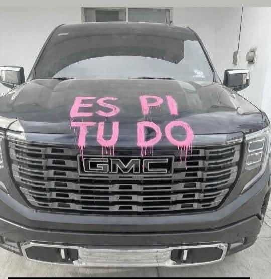 No entendí muy bien lo que me escribió mi vieja en la SUV....
