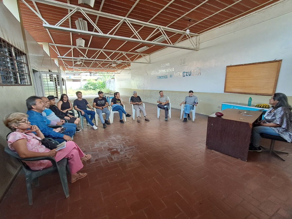 12 Mar | Reunión de Comité Ejecutivo Municipal de Caripe encabezado por su Secretaria General Nattascha León enfocado en organizar próximas actividades en pro del fortalecimiento de nuestro glorioso Partido ¡Seguimos ADelante!