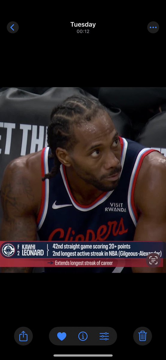 └ABenchOnaQUΞST™✪ tweet media