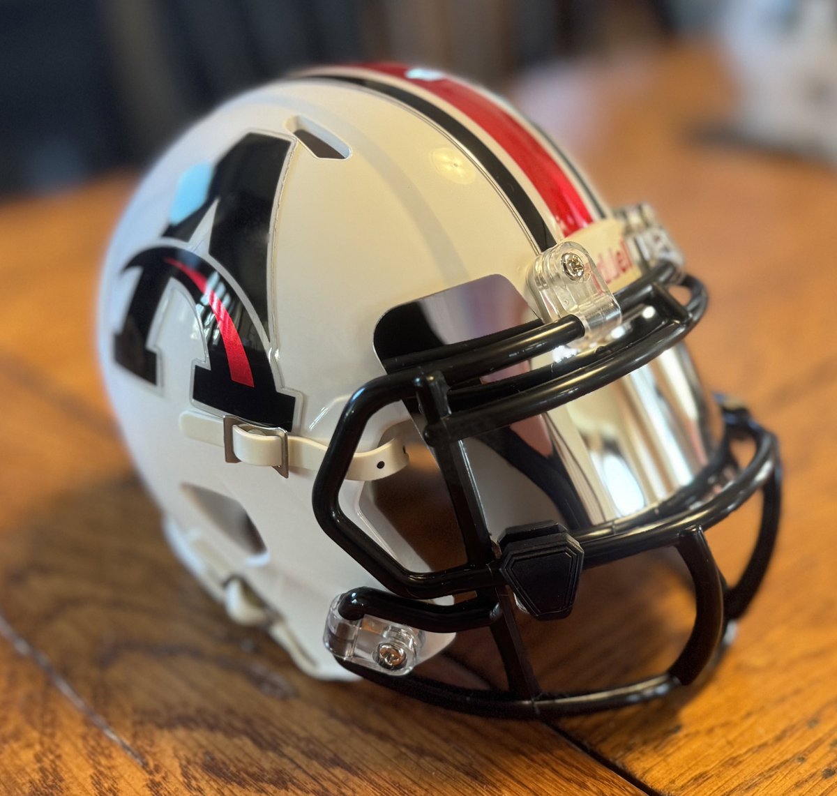 Matthewson’s Mini Helmets tweet media