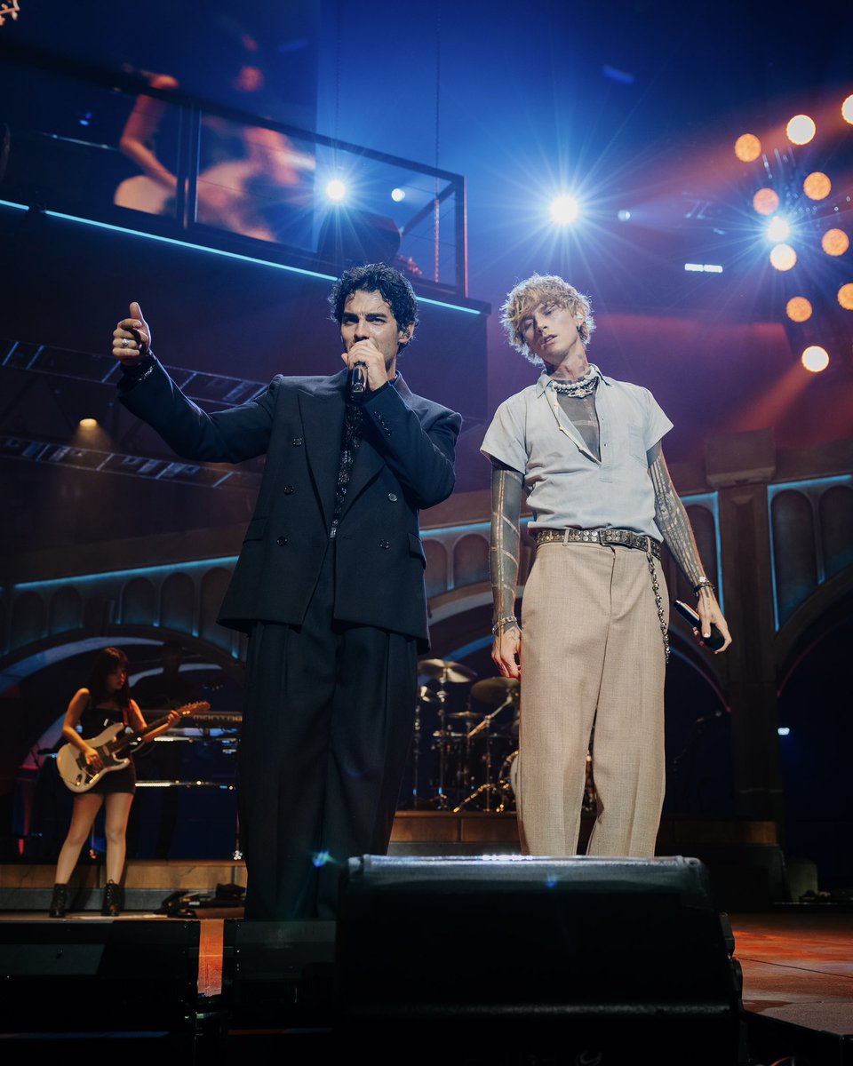 Jonas Brothers tweet media